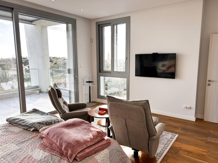 Image No.15-Villa de 7 chambres à vendre à Mouttagiaka