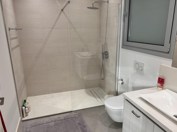 Image No.22-Villa de 7 chambres à vendre à Mouttagiaka