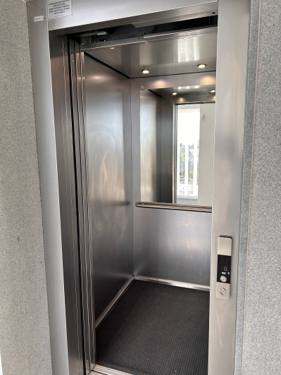 Image No.29-Villa de 7 chambres à vendre à Mouttagiaka