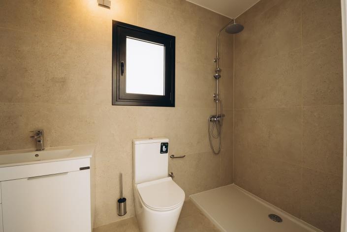 Image No.25-Villa de 5 chambres à vendre à Agios Tychonas