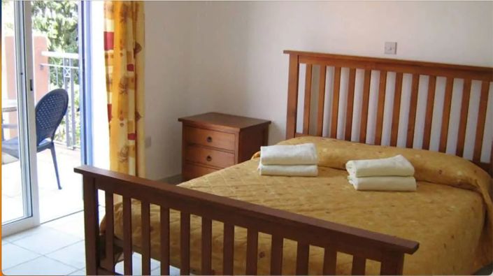 Image No.5-2 Bed Property for sale