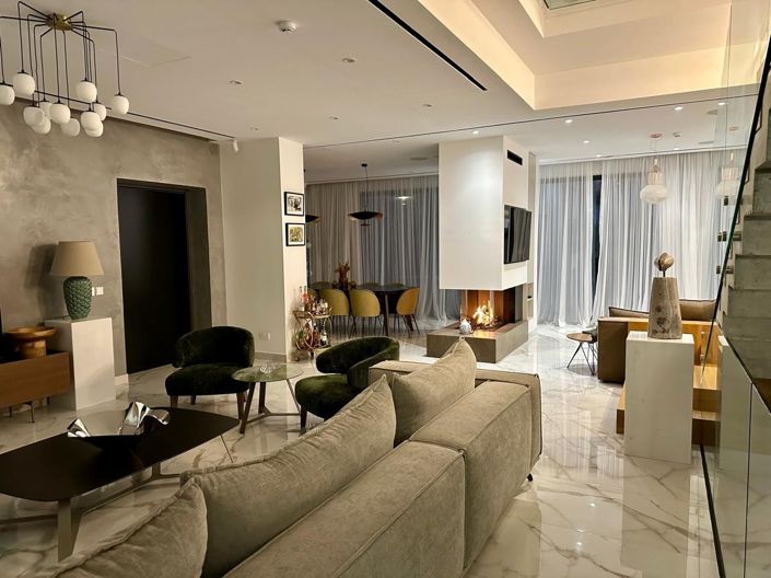 Image No.4-4 Bed Villa for sale