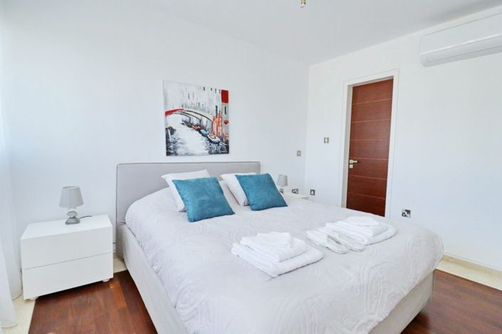 Image No.15-2 Bed Apartment for sale