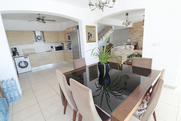 Image No.11-4 Bed Villa for sale