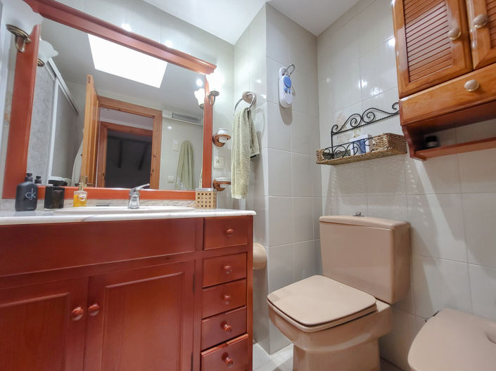 Image No.6-4 Bed Townhouse for sale