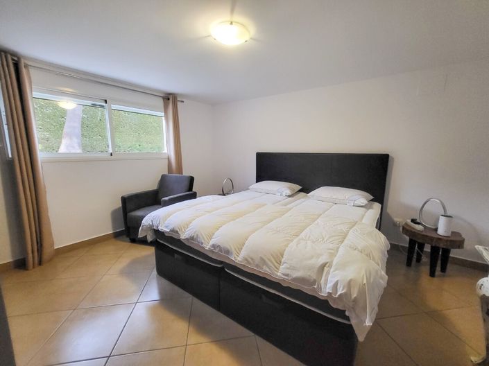 Image No.36-5 Bed Villa for sale