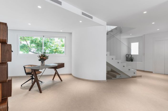 Image No.6-4 Bed Villa for sale