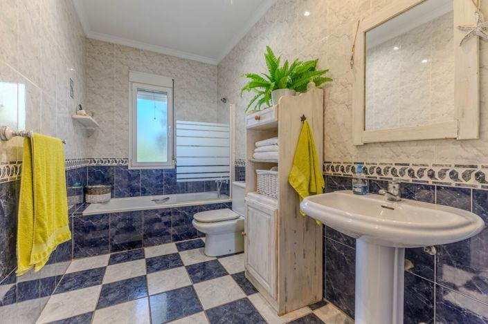 Image No.23-3 Bed Villa for sale