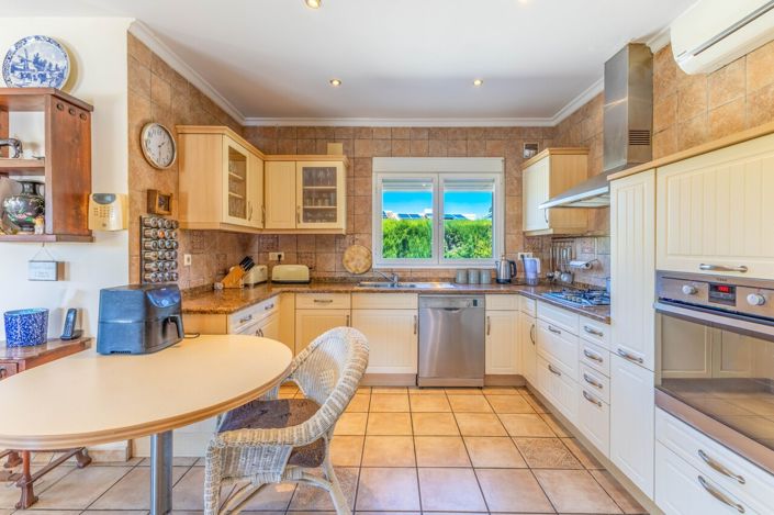 Image No.26-3 Bed Villa for sale