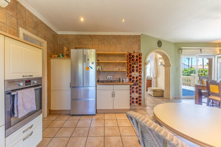 Image No.27-3 Bed Villa for sale