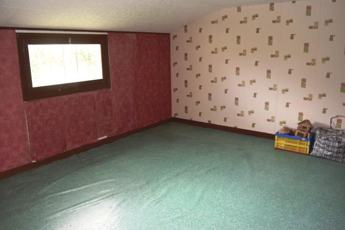 Image No.8-5 Bed House for sale