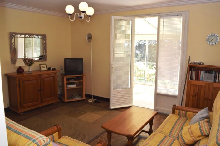 Image No.10-2 Bed House for sale