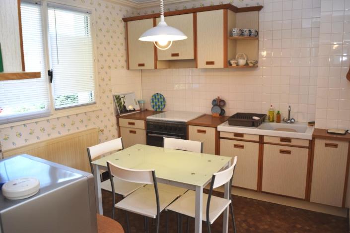 Image No.8-2 Bed House for sale