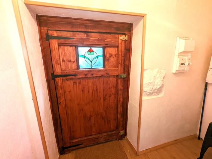 Image No.11-2 Bed House for sale