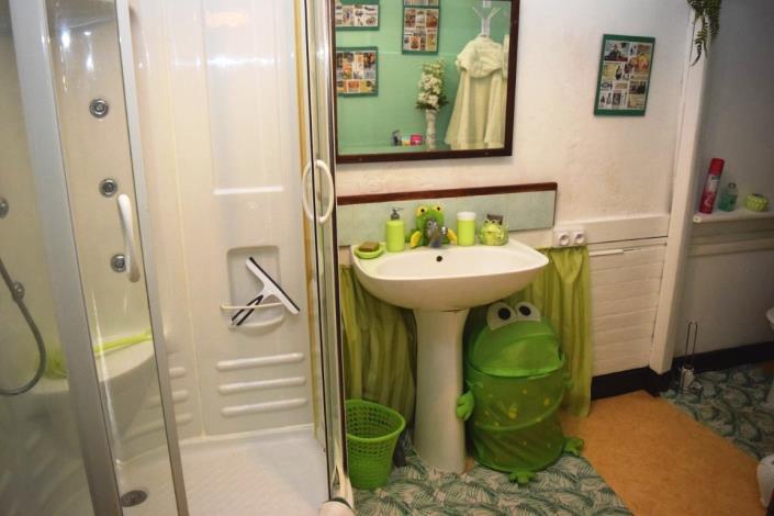 Image No.28-5 Bed House for sale