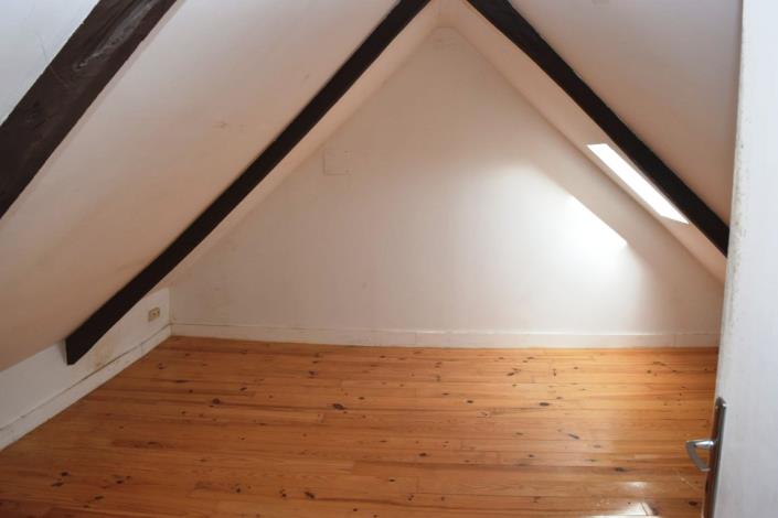 Image No.17-4 Bed House for sale