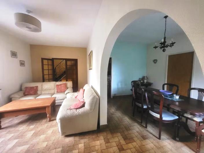 Image No.7-4 Bed House for sale