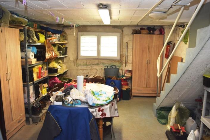 Image No.19-2 Bed House for sale