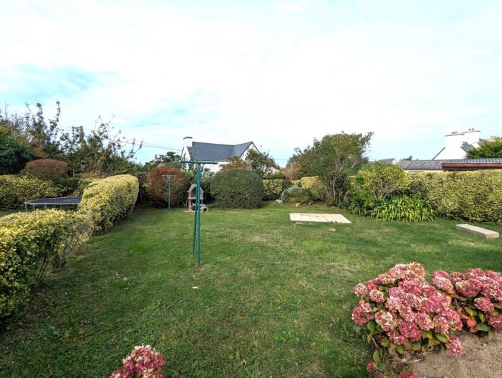 Image No.38-13 Bed House for sale