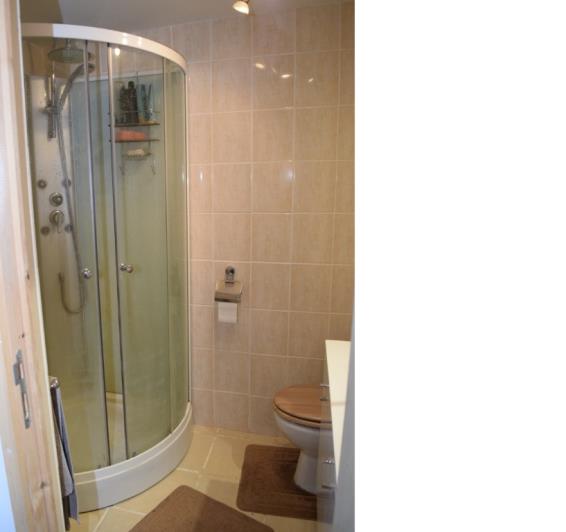 Image No.5-2 Bed House for sale