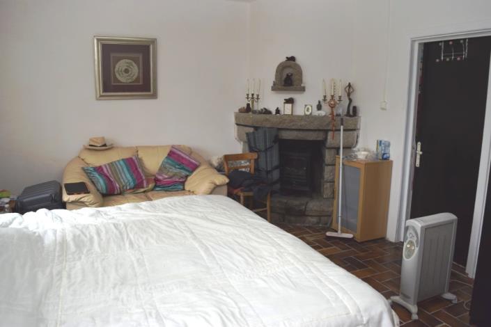 Image No.15-4 Bed House for sale