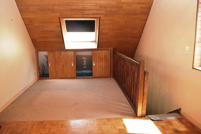 Image No.18-3 Bed House for sale