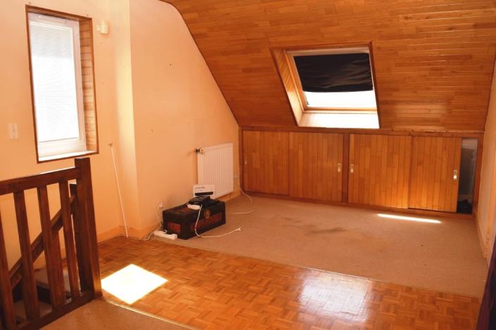 Image No.19-3 Bed House for sale