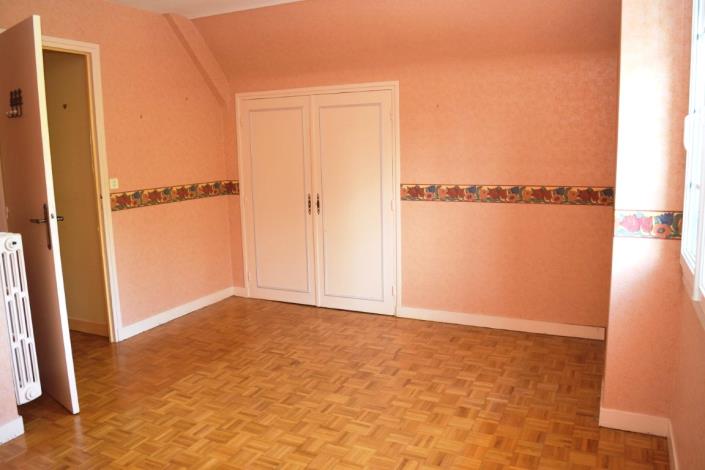 Image No.25-3 Bed House for sale