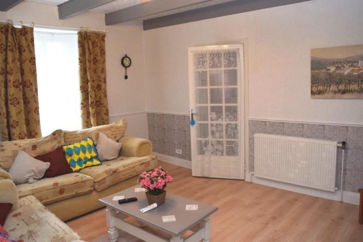 Image No.4-Maison de 5 chambres à vendre à Châteauneuf-du-Faou