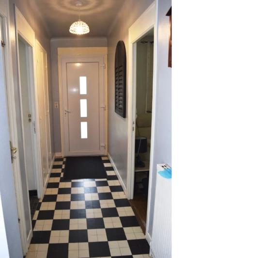 Image No.11-3 Bed House for sale