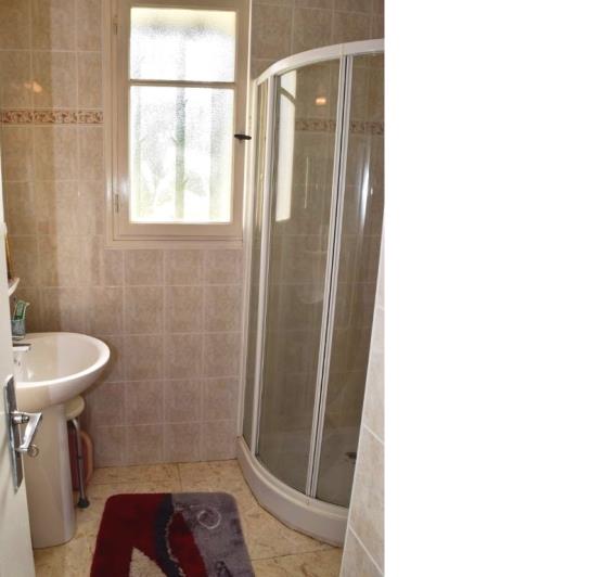 Image No.9-2 Bed House for sale