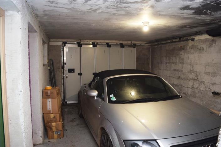 Image No.17-5 Bed House for sale