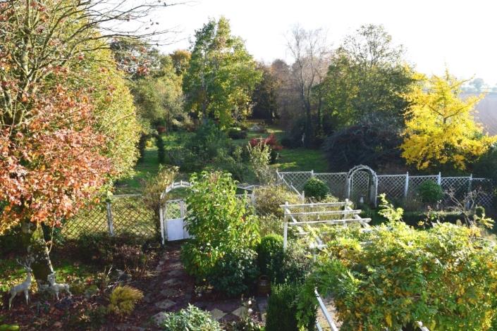 Image No.19-5 Bed House for sale