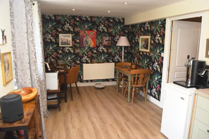 Image No.15-5 Bed House for sale