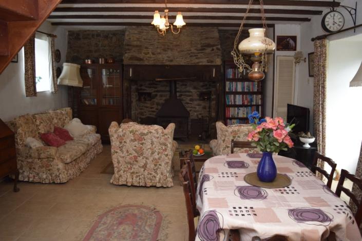 Image No.3-Maison de 2 chambres à vendre à Poullaouen