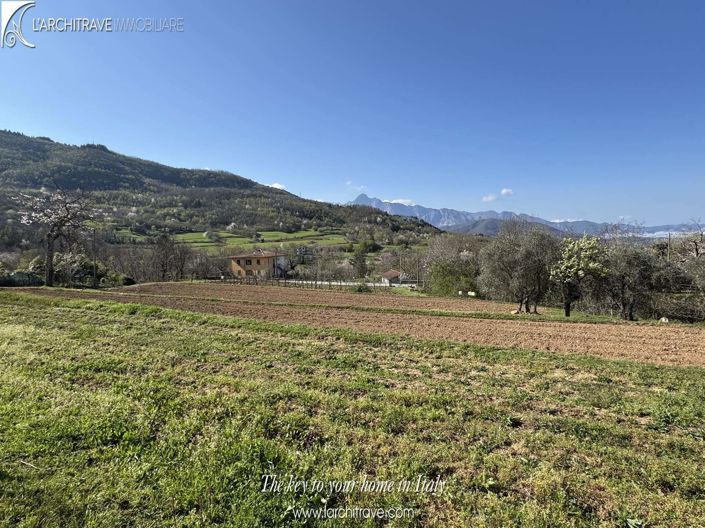 Image No.2-5 Bed Villa for sale