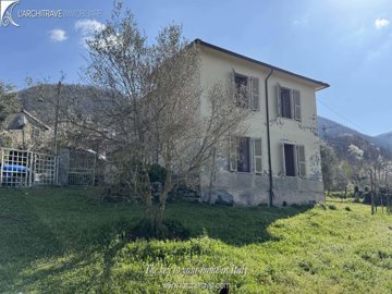 24057873-2dbb-7fc8-8095-0c99fa5ea587