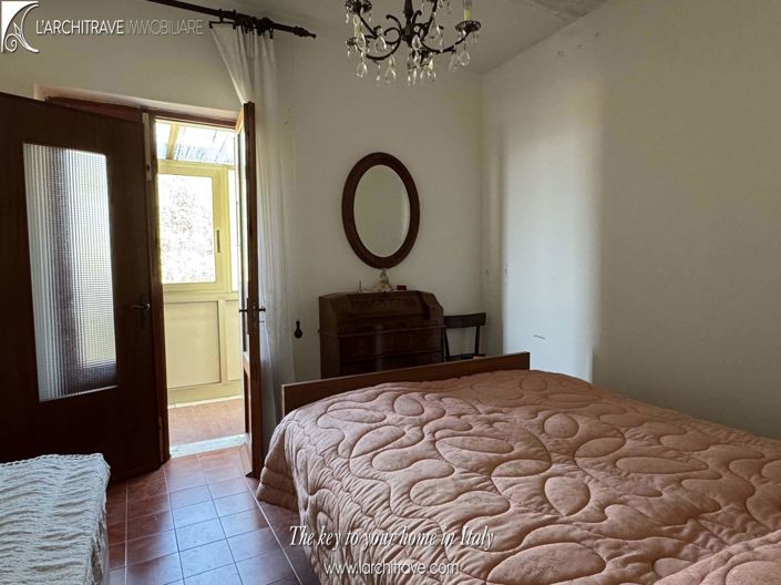 Image No.9-5 Bed Villa for sale