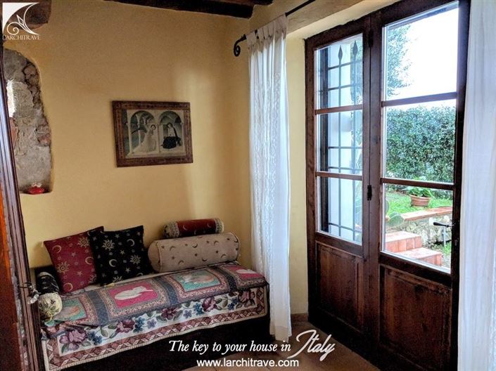 Image No.10-2 Bed Villa for sale