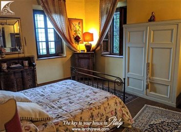 82d24e8a-70d2-b847-8b0b-d7e08794301a