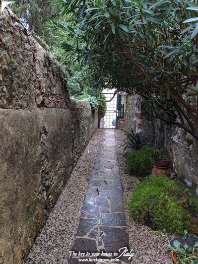 Image No.17-2 Bed Villa for sale