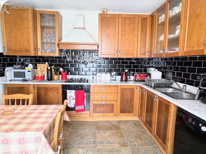 Image No.6-Villa de 2 chambres à vendre à Casola in Lunigiana