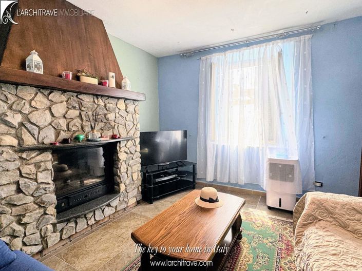 Image No.8-Villa de 2 chambres à vendre à Casola in Lunigiana