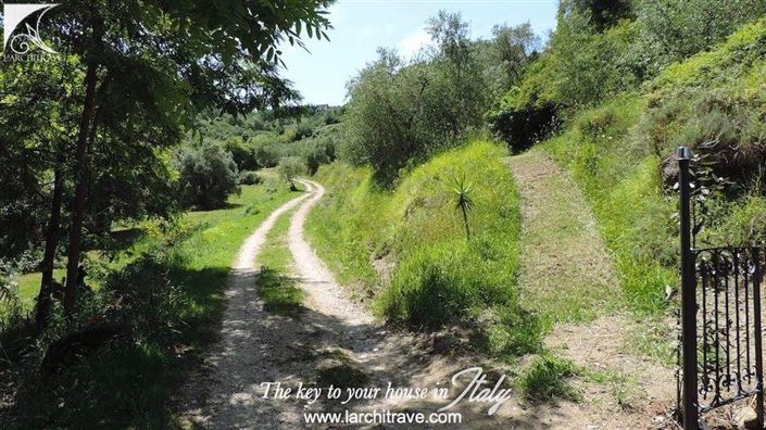 Image No.23-3 Bed Villa for sale