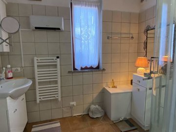 020c98f9-1d07-c1f9-cdb0-918d544cc05f