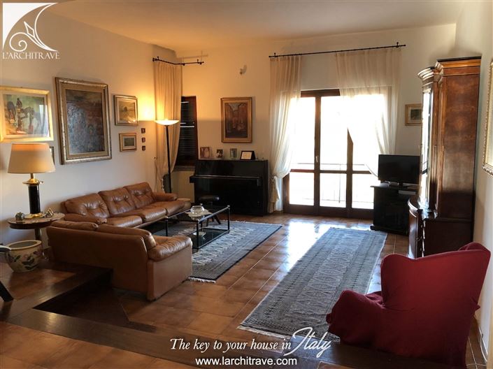 Image No.7-5 Bed Villa for sale