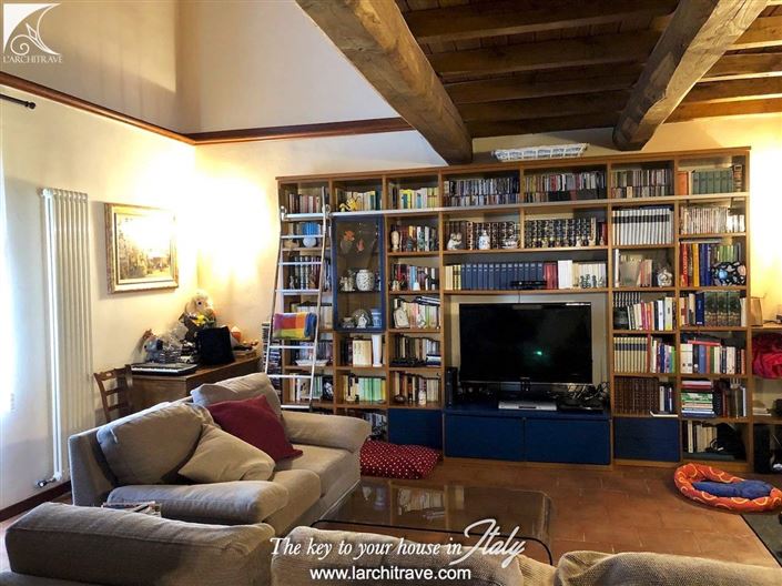 Image No.3-Villa de 7 chambres à vendre à Filattiera