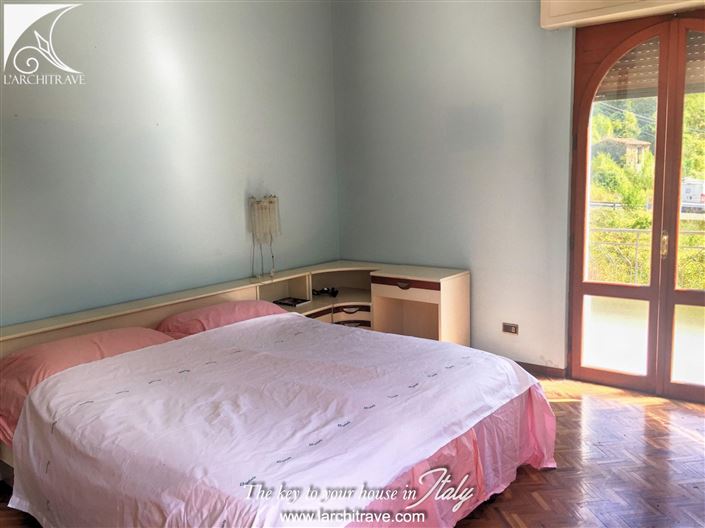 Image No.8-Villa de 4 chambres à vendre à Fivizzano