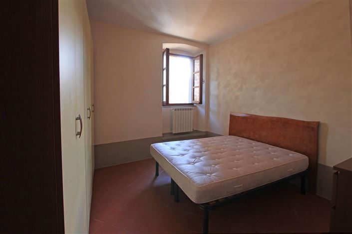 Image No.8-Maison de 2 chambres à vendre à Licciana Nardi