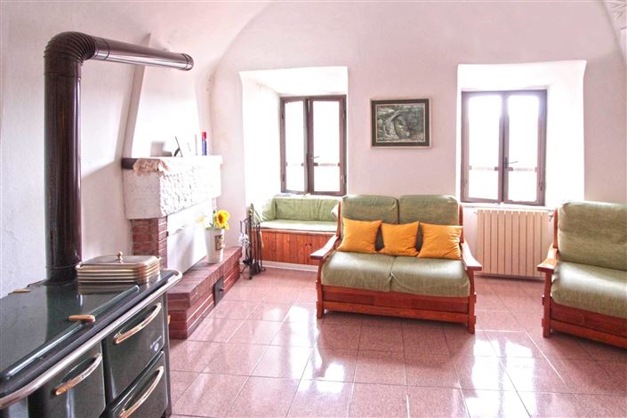 Image No.8-Maison de 4 chambres à vendre à Licciana Nardi